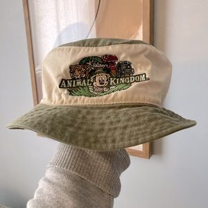 Vintage 90s Y2K Walt Disney World Kids Animal Kingdom Embroidered Bucket Hat